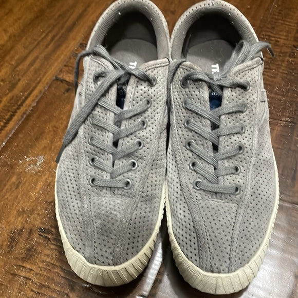 Tretorn Gray Suede Platform Sneaker - Picture 8 of 10